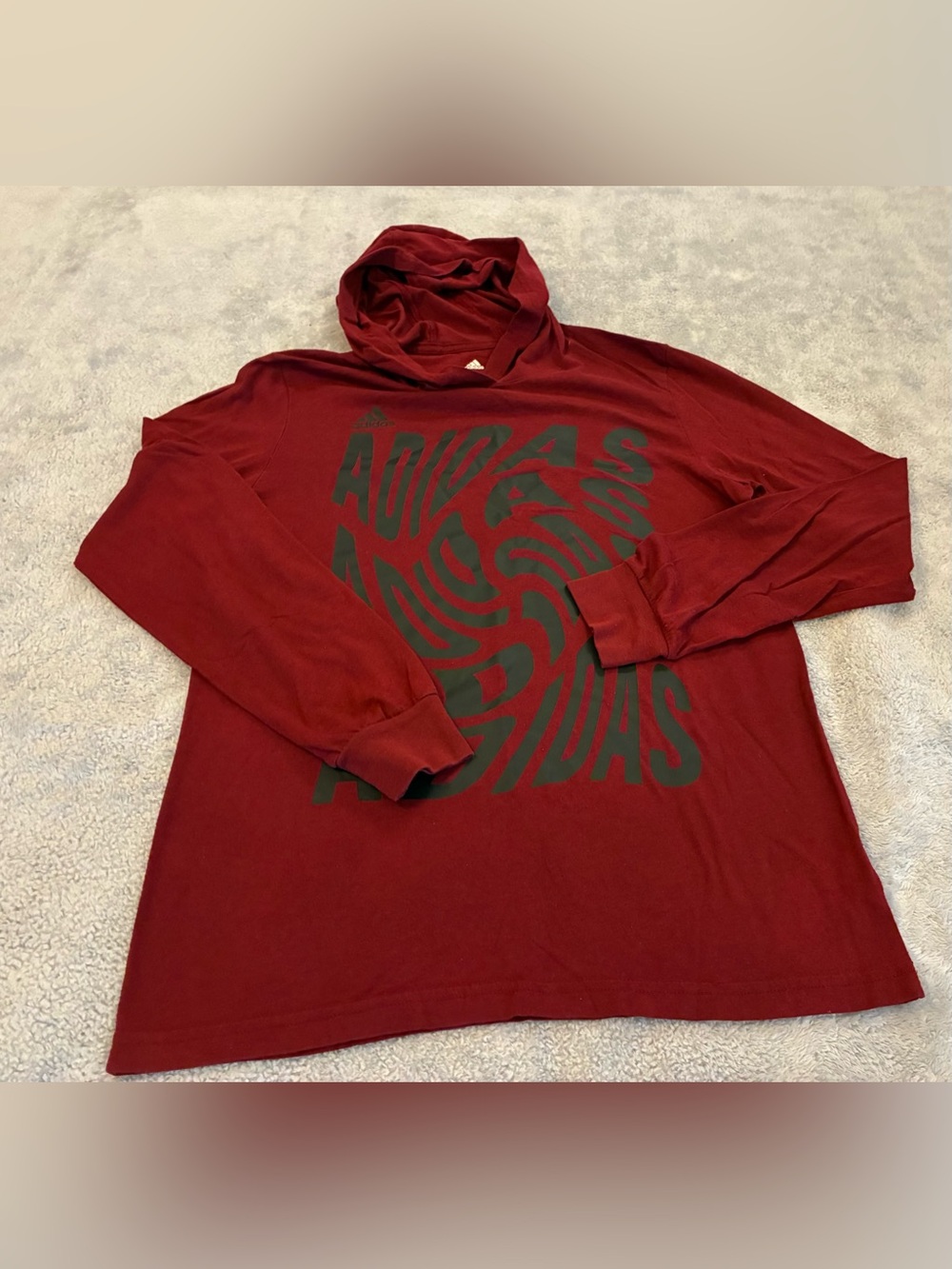 Adidas Men’s Maroon Hooded Long-Sleeve Shirt Size Large